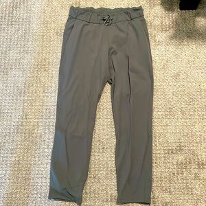 Lululemon on the fly pant